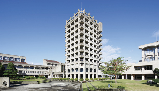 金沢工業大学