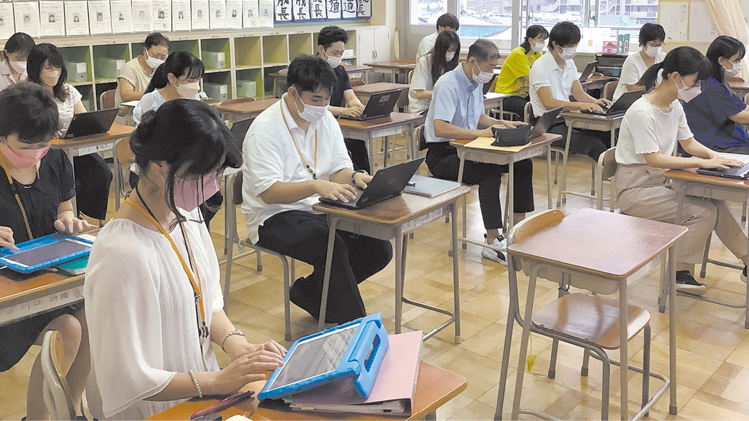 校内研修会の様子。一人一人のアウトプットを意識して進行する。